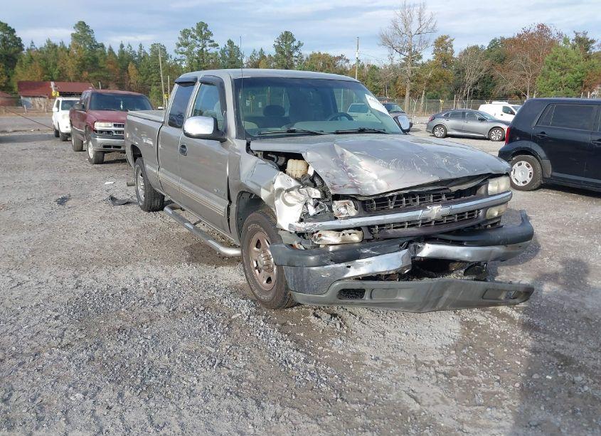 2000 Chevrolet Silverado 1500 LS (VIN 2GCEC19V6Y1325558) main photo