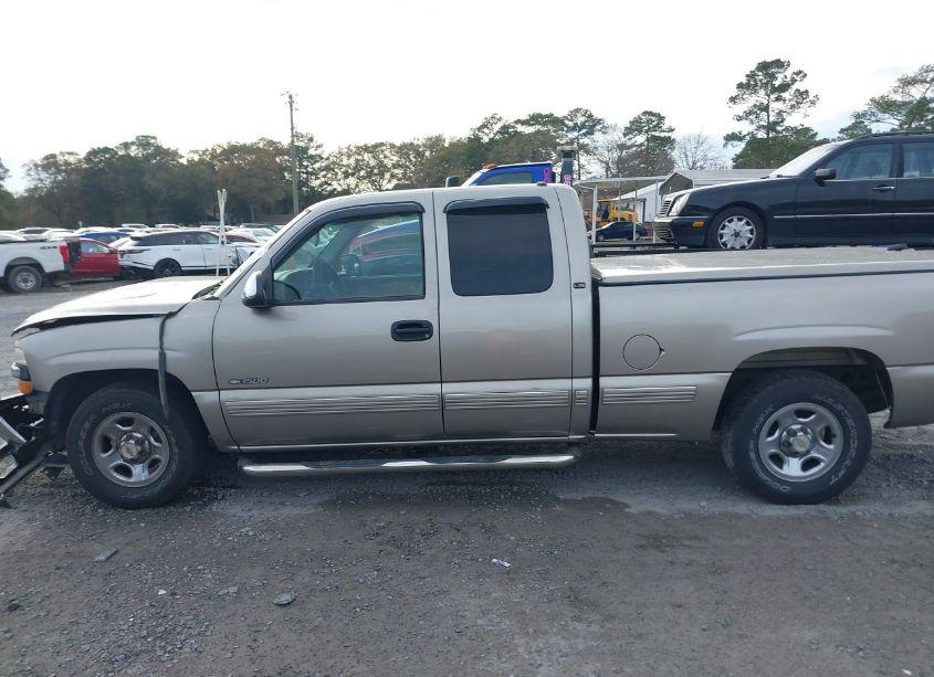 Photo 14 of 2000 Chevrolet Silverado 1500 LS (VIN 2GCEC19V6Y1325558)