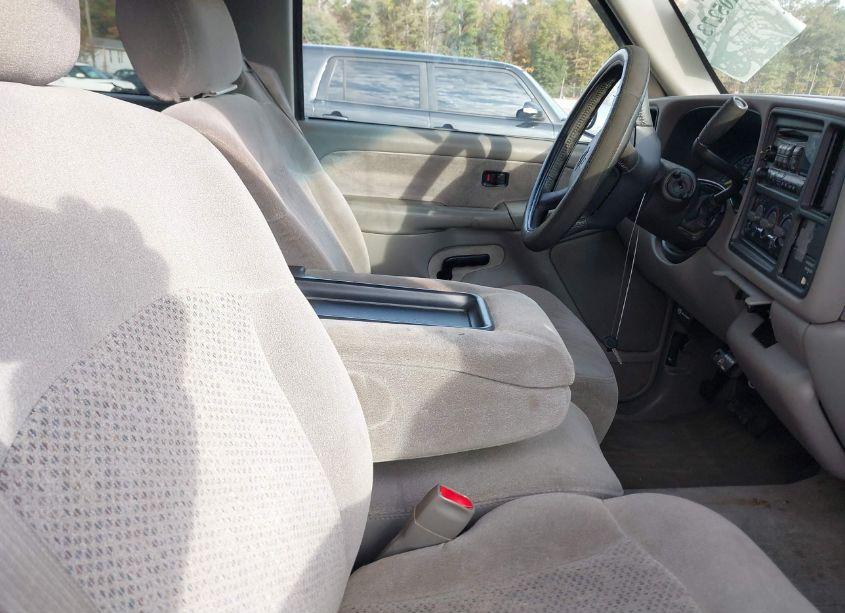 Photo 5 of 2000 Chevrolet Silverado 1500 LS (VIN 2GCEC19V6Y1325558)