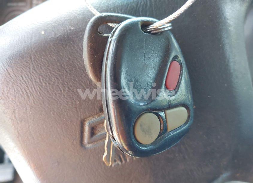 Photo 11 of 2001 Chevrolet Silverado 1500 LS (VIN 2GCEC19V711192377)