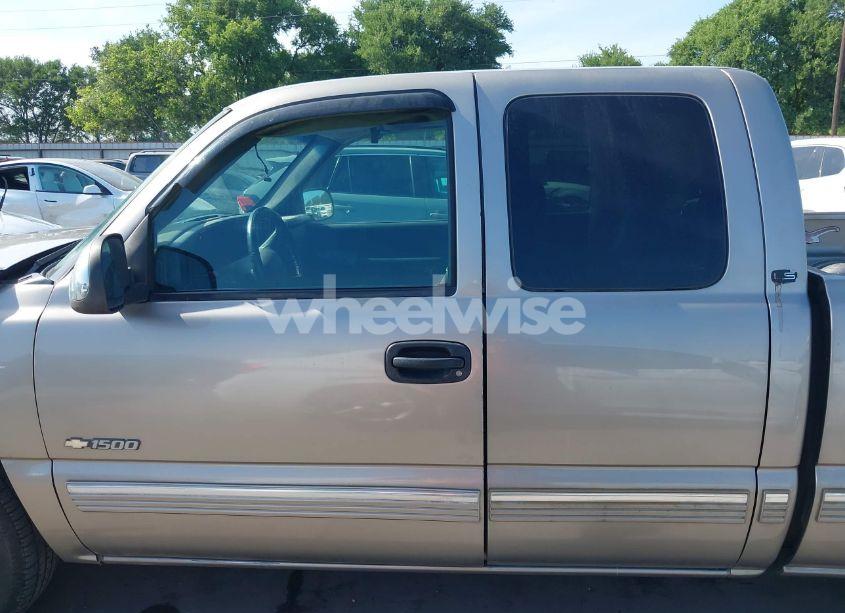 Photo 14 of 2001 Chevrolet Silverado 1500 LS (VIN 2GCEC19V711192377)