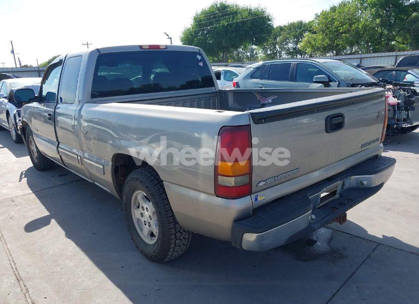 Photo 3 of 2001 Chevrolet Silverado 1500 LS (VIN 2GCEC19V711192377)