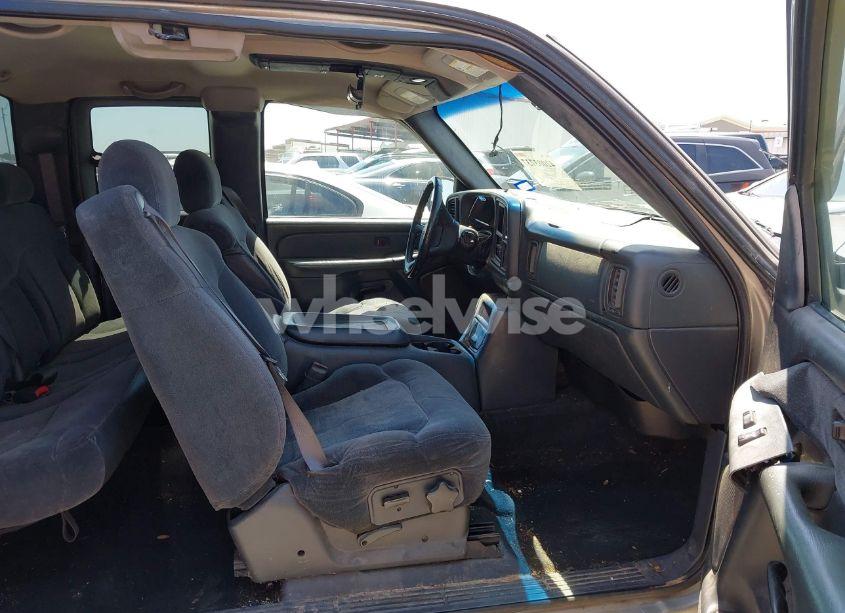 Photo 5 of 2001 Chevrolet Silverado 1500 LS (VIN 2GCEC19V711192377)