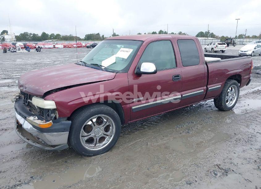 Photo 2 of 2002 Chevrolet Silverado 1500 LS (VIN 2GCEC19V721111475)