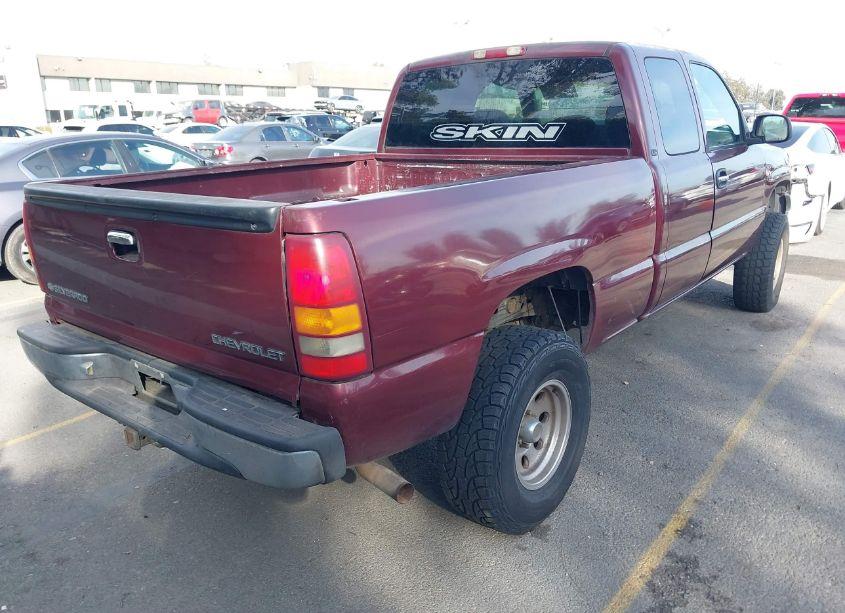 Photo 4 of 2002 Chevrolet Silverado 1500 LS (VIN 2GCEC19V721128678)