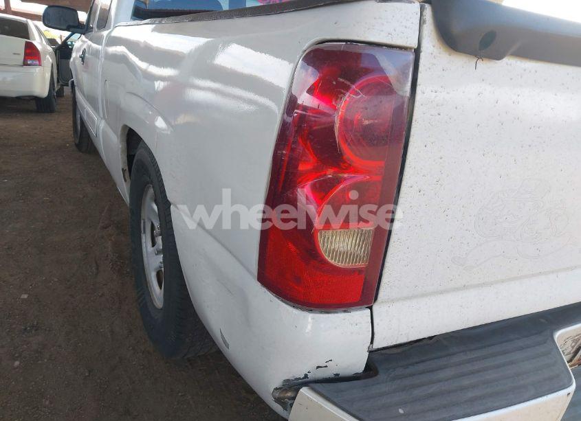 Photo 6 of 2003 Chevrolet Silverado 1500 LS (VIN 2GCEC19V731262379)