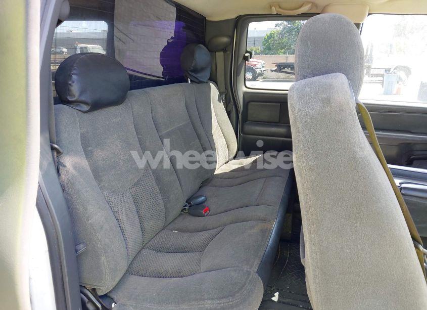 Photo 8 of 2004 Chevrolet Silverado 1500 LS (VIN 2GCEC19V741137853)