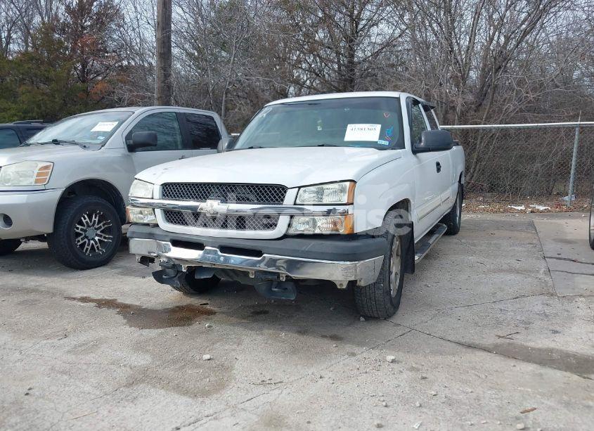 Photo 2 of 2005 Chevrolet Silverado 1500 LS (VIN 2GCEC19V751253300)