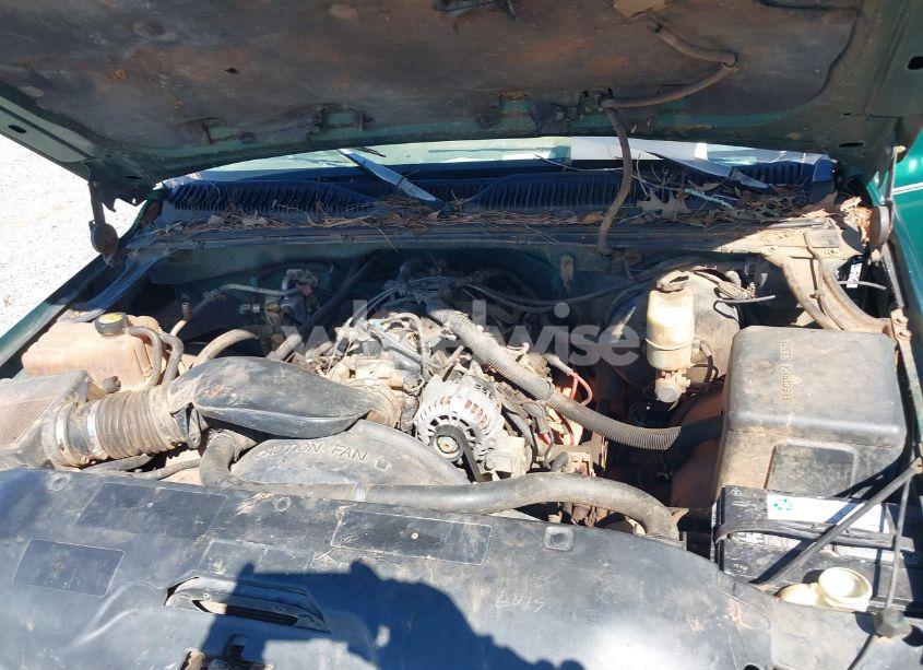 Photo 10 of 1999 Chevrolet Silverado 1500 LS (VIN 2GCEC19V7X1168265)