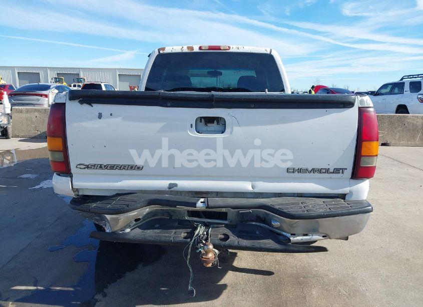 Photo 16 of 2001 Chevrolet Silverado 1500 LS (VIN 2GCEC19V811142197)