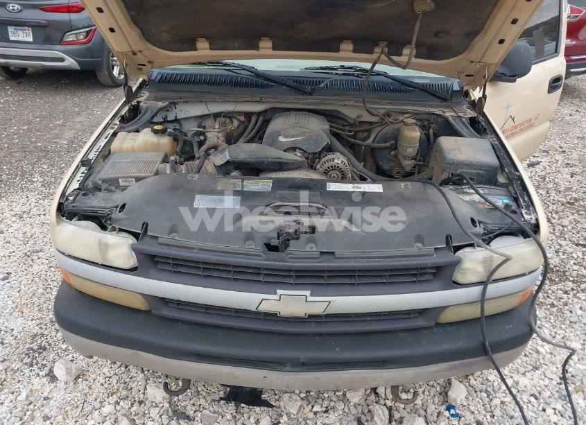 Photo 10 of 2001 Chevrolet Silverado 1500 (VIN 2GCEC19V811348670)