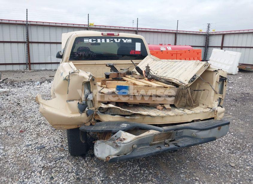 Photo 6 of 2001 Chevrolet Silverado 1500 (VIN 2GCEC19V811348670)