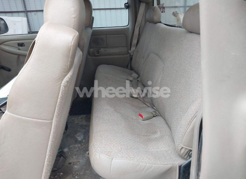 Photo 8 of 2001 Chevrolet Silverado 1500 (VIN 2GCEC19V811348670)