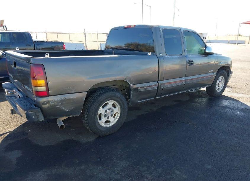 Photo 4 of 2002 Chevrolet Silverado 1500 LS (VIN 2GCEC19V821132772)