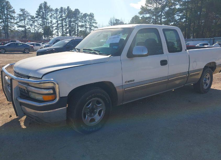 Photo 2 of 2002 Chevrolet Silverado 1500 LS (VIN 2GCEC19V821140659)