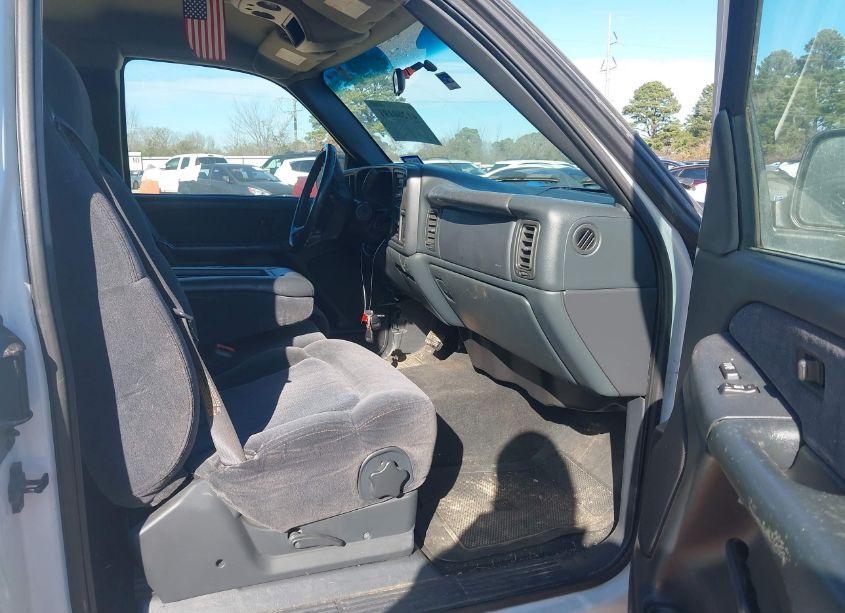 Photo 5 of 2002 Chevrolet Silverado 1500 LS (VIN 2GCEC19V821140659)