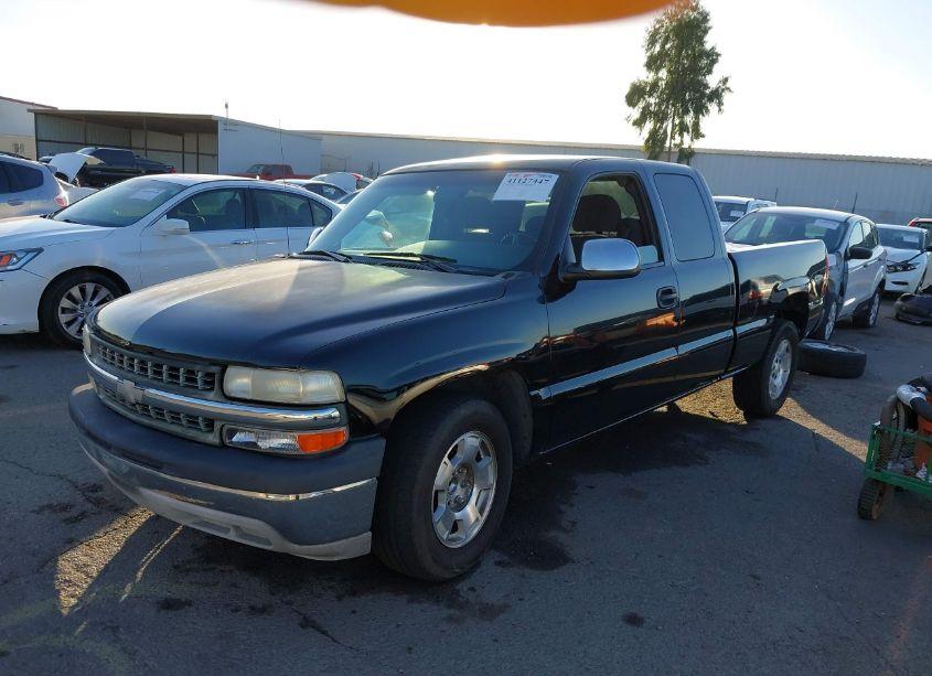 Photo 2 of 2002 Chevrolet Silverado 1500 LS (VIN 2GCEC19V821419349)