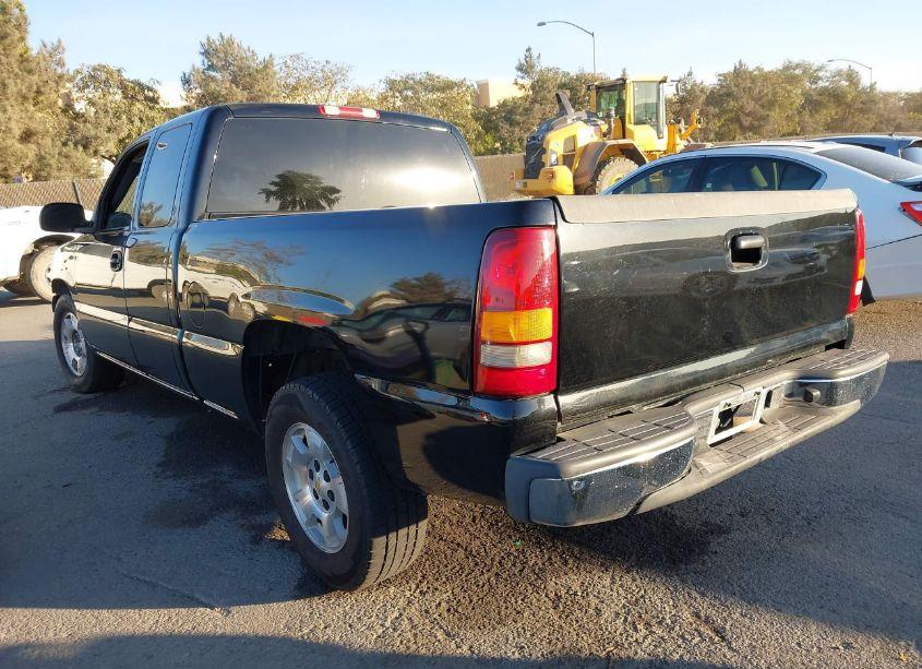 Photo 3 of 2002 Chevrolet Silverado 1500 LS (VIN 2GCEC19V821419349)