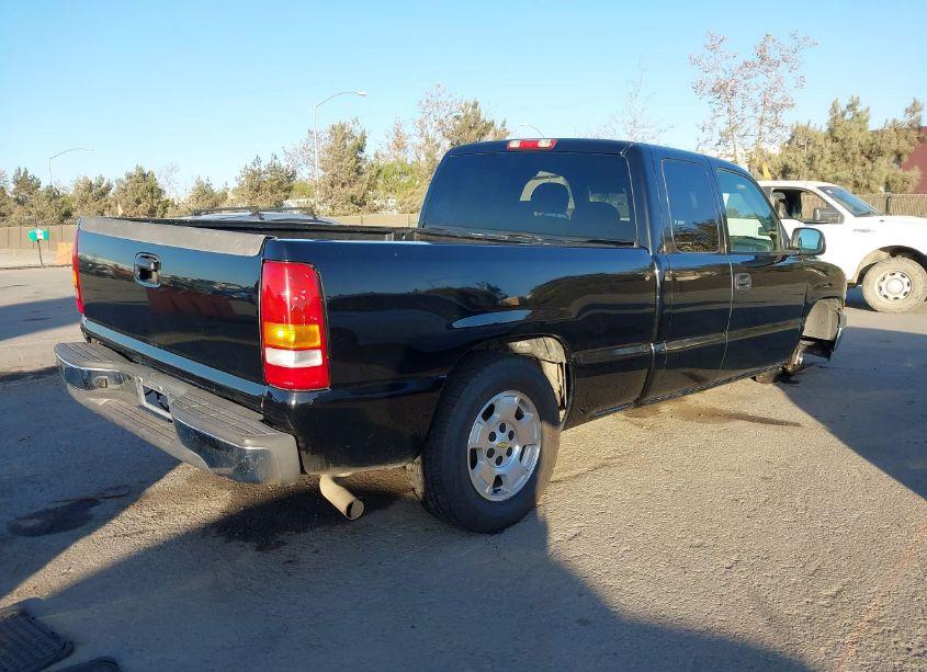 Photo 4 of 2002 Chevrolet Silverado 1500 LS (VIN 2GCEC19V821419349)