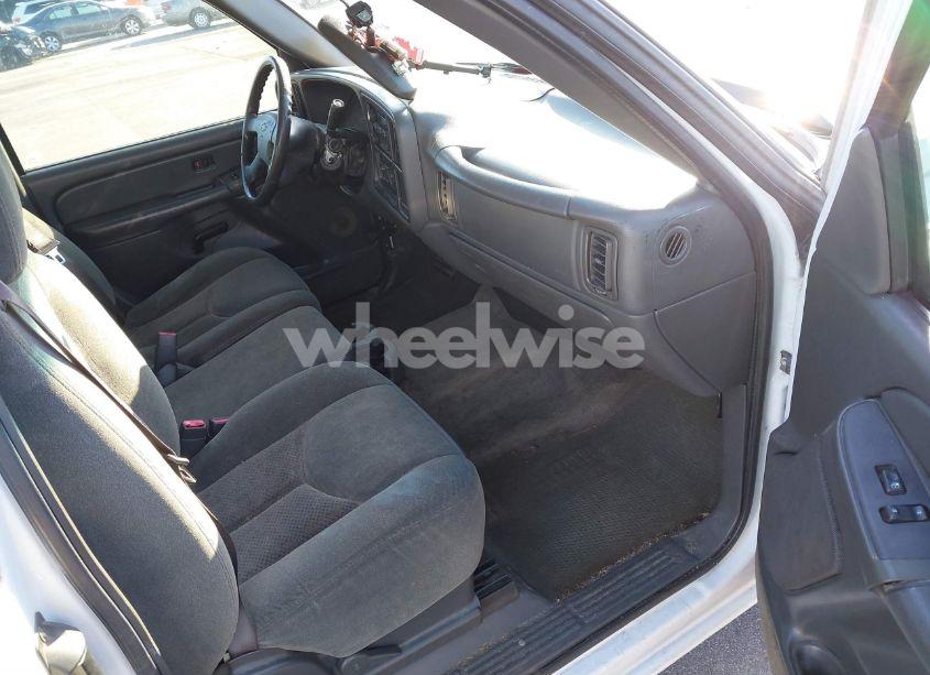 Photo 5 of 2004 Chevrolet Silverado 1500 LS (VIN 2GCEC19V841101475)