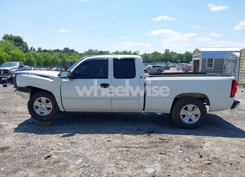 Photo 15 of 2004 Chevrolet Silverado 1500 LS (VIN 2GCEC19V841115473)
