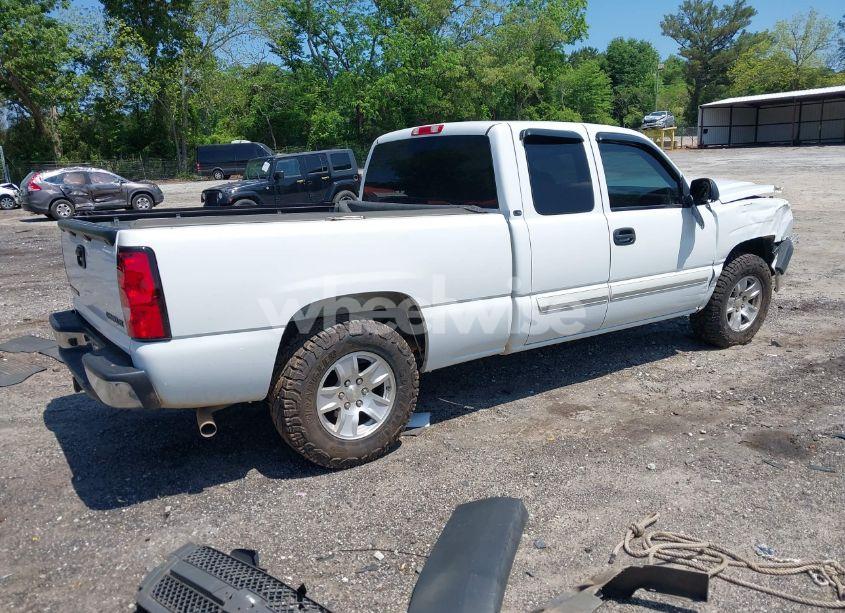 Photo 4 of 2004 Chevrolet Silverado 1500 LS (VIN 2GCEC19V841115473)