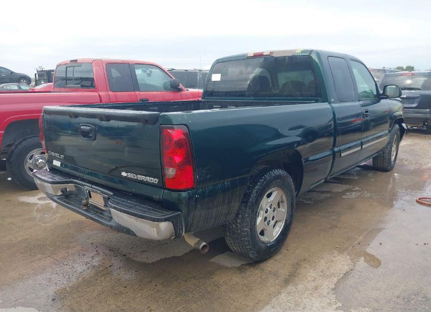 Photo 4 of 2005 Chevrolet Silverado 1500 LS (VIN 2GCEC19V851327923)