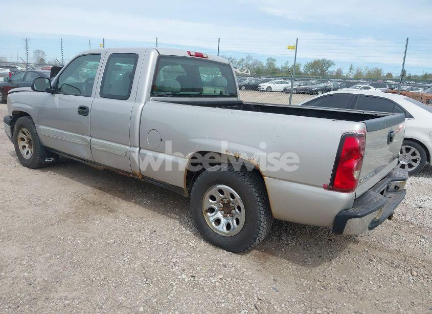 Photo 3 of 2005 Chevrolet Silverado 1500 LS (VIN 2GCEC19V851328750)