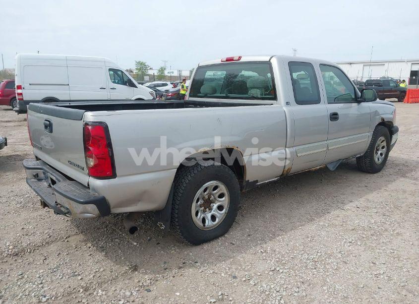 Photo 4 of 2005 Chevrolet Silverado 1500 LS (VIN 2GCEC19V851328750)