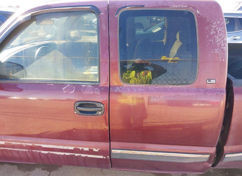 Photo 13 of 1999 Chevrolet Silverado 1500 LS (VIN 2GCEC19V8X1139647)