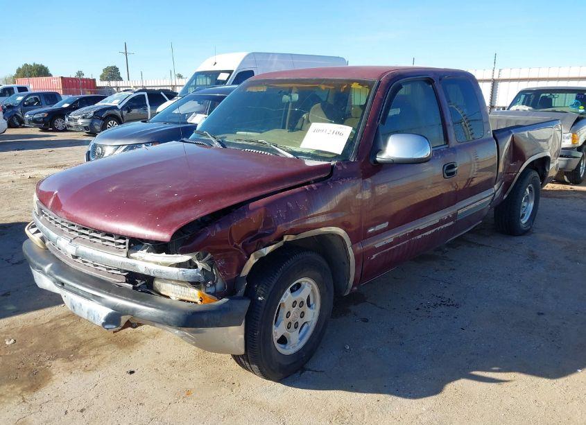 Photo 2 of 1999 Chevrolet Silverado 1500 LS (VIN 2GCEC19V8X1139647)