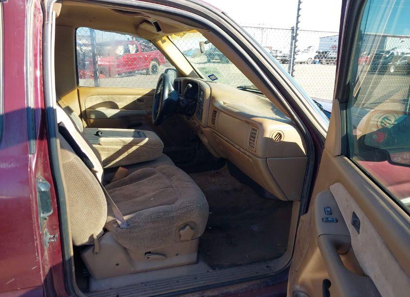 Photo 5 of 1999 Chevrolet Silverado 1500 LS (VIN 2GCEC19V8X1139647)