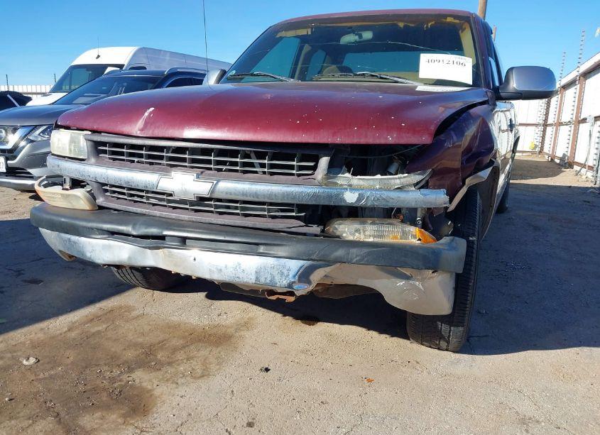 Photo 6 of 1999 Chevrolet Silverado 1500 LS (VIN 2GCEC19V8X1139647)