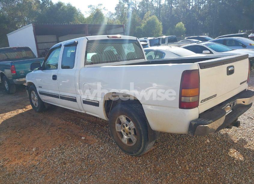 Photo 3 of 2001 Chevrolet Silverado 1500 LS (VIN 2GCEC19V911178531)