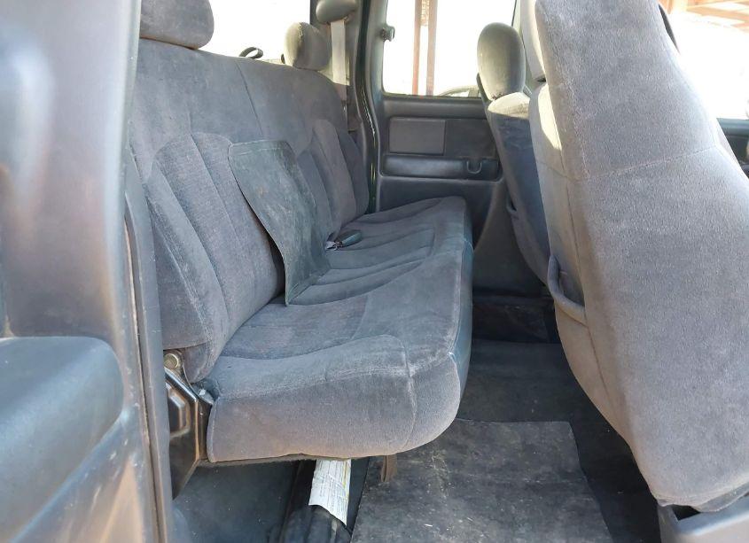 Photo 8 of 2001 Chevrolet Silverado 1500 LS (VIN 2GCEC19V911294649)