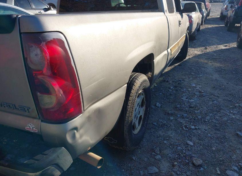 Photo 15 of 2003 Chevrolet Silverado 1500 LS (VIN 2GCEC19V931222384)