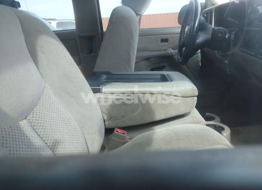 Photo 5 of 2003 Chevrolet Silverado 1500 LS (VIN 2GCEC19V931300694)