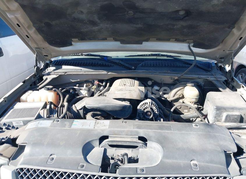 Photo 10 of 2005 Chevrolet Silverado 1500 LS (VIN 2GCEC19V951118657)