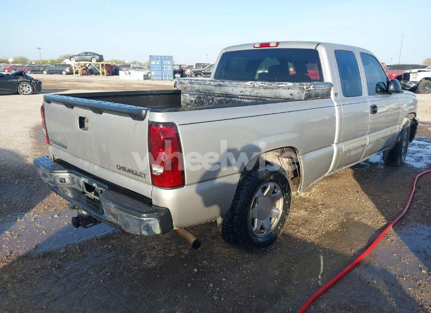 Photo 4 of 2005 Chevrolet Silverado 1500 LS (VIN 2GCEC19V951118657)
