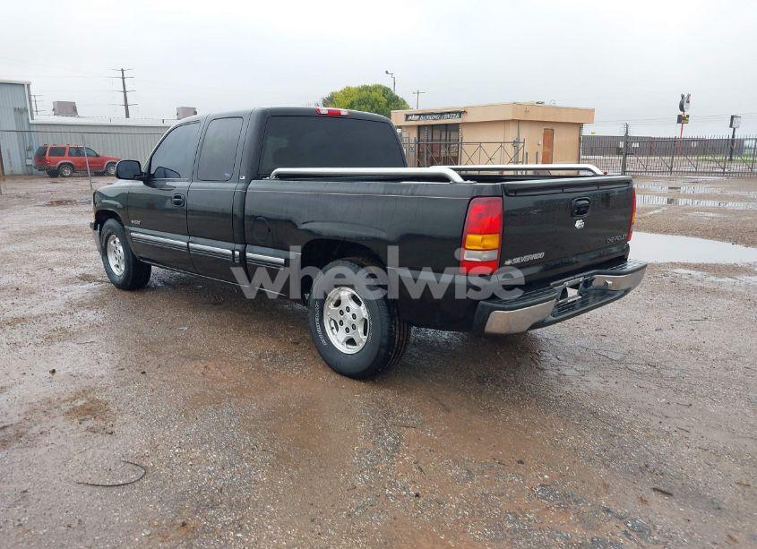 Photo 3 of 2002 Chevrolet Silverado 1500 LS (VIN 2GCEC19VX21150092)