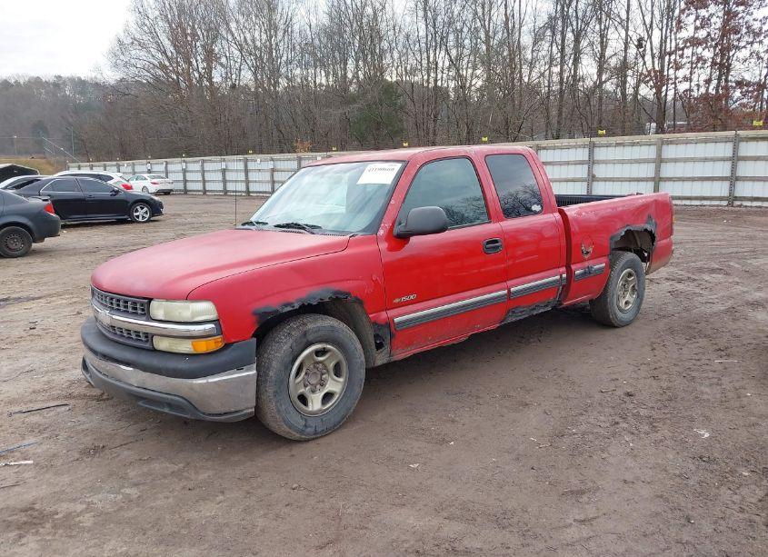 Photo 2 of 2002 Chevrolet Silverado 1500 (VIN 2GCEC19VX21329281)