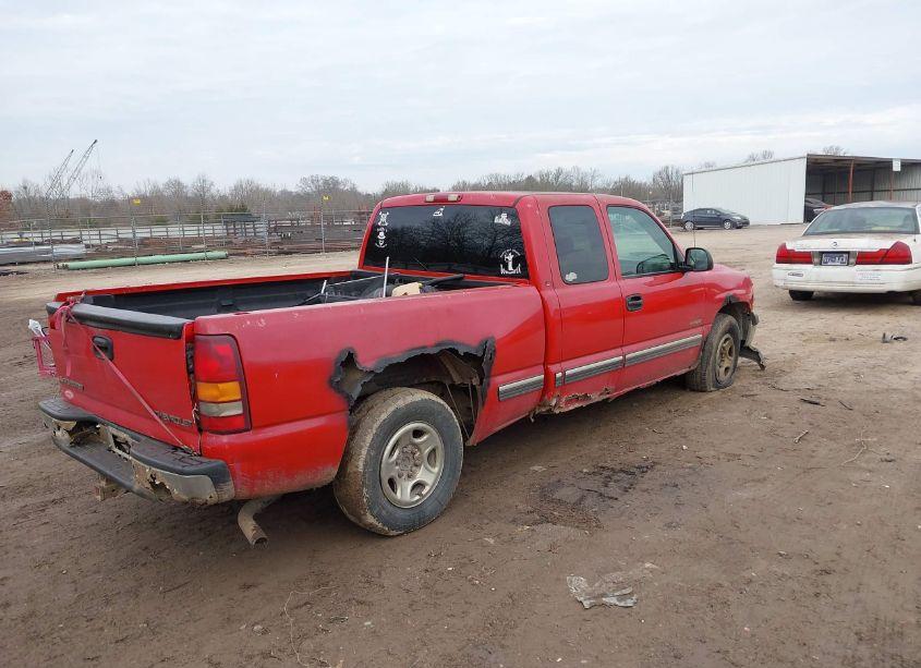 Photo 4 of 2002 Chevrolet Silverado 1500 (VIN 2GCEC19VX21329281)