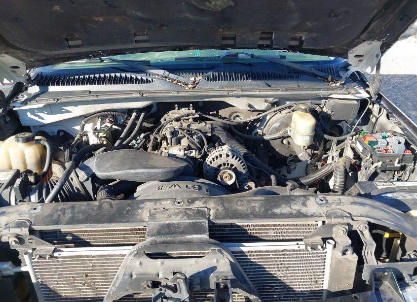 Photo 10 of 2002 Chevrolet Silverado 1500 LS (VIN 2GCEC19VX21377119)