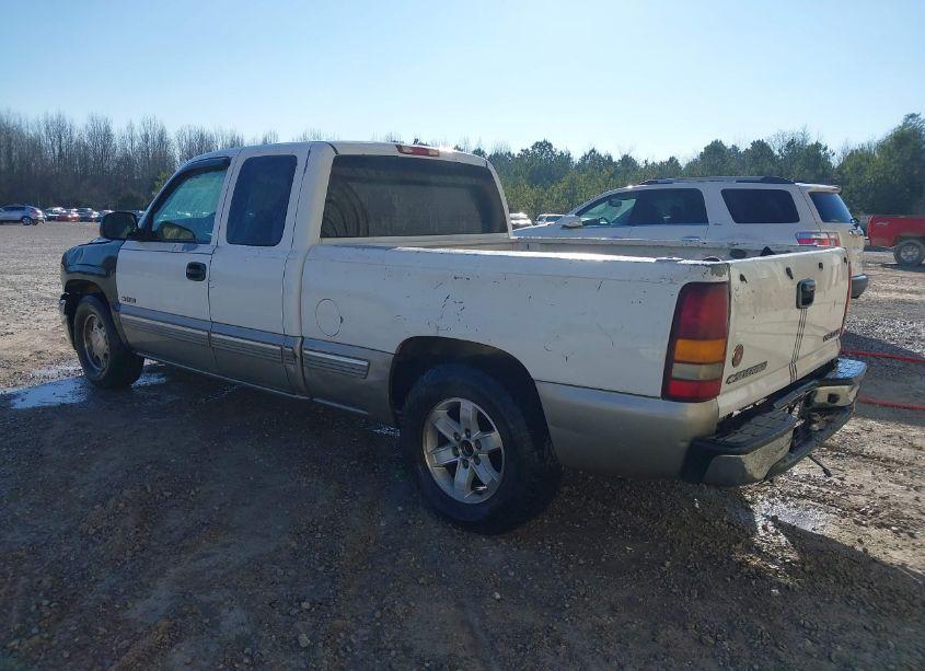 Photo 3 of 2002 Chevrolet Silverado 1500 LS (VIN 2GCEC19VX21377119)