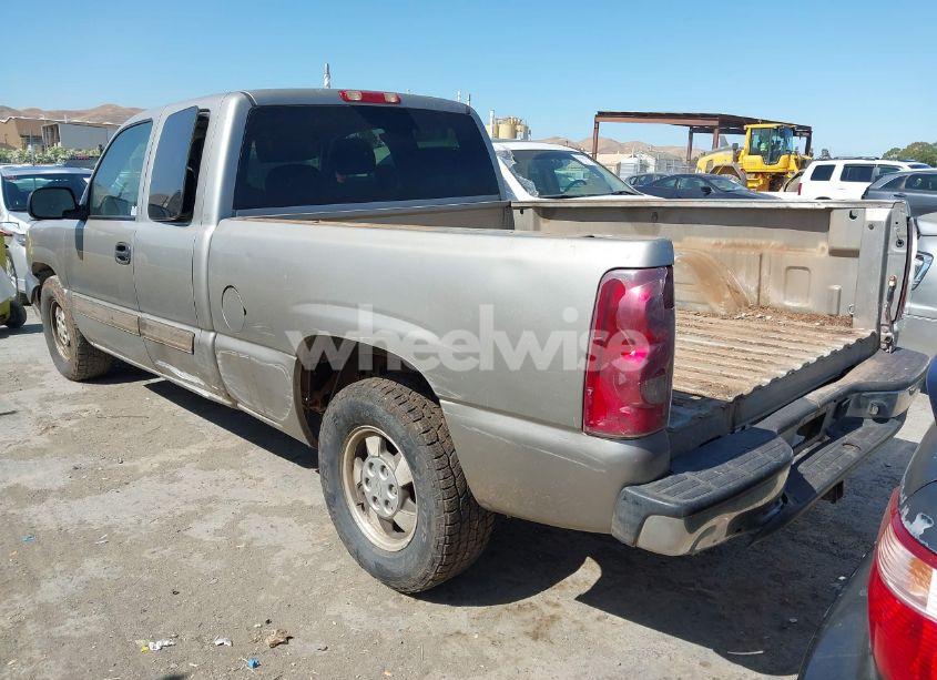 Photo 3 of 2003 Chevrolet Silverado 1500 LS (VIN 2GCEC19VX31237699)