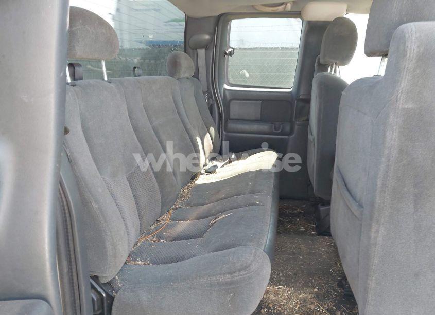 Photo 8 of 2003 Chevrolet Silverado 1500 LS (VIN 2GCEC19VX31237699)