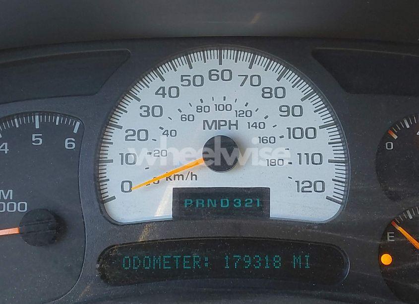 Photo 7 of 2003 Chevrolet Silverado 1500 LS (VIN 2GCEC19VX31254924)