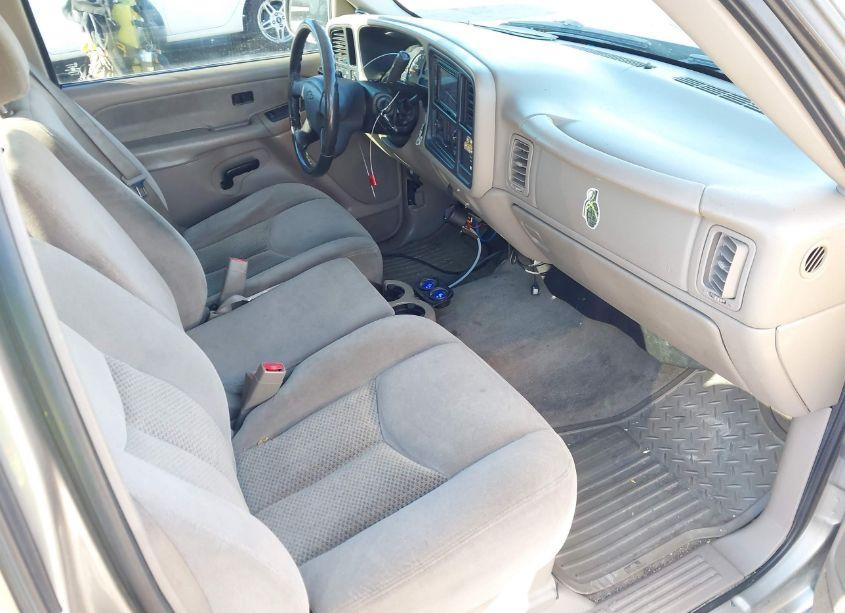 Photo 5 of 2003 Chevrolet Silverado 1500 LS (VIN 2GCEC19VX31392219)