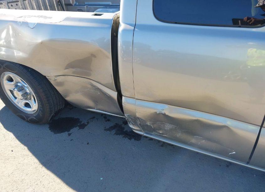 Photo 6 of 2003 Chevrolet Silverado 1500 LS (VIN 2GCEC19VX31392219)