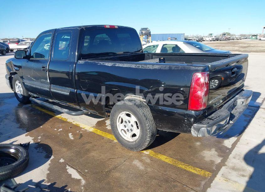 Photo 3 of 2003 Chevrolet Silverado 1500 LS (VIN 2GCEC19VX31410525)